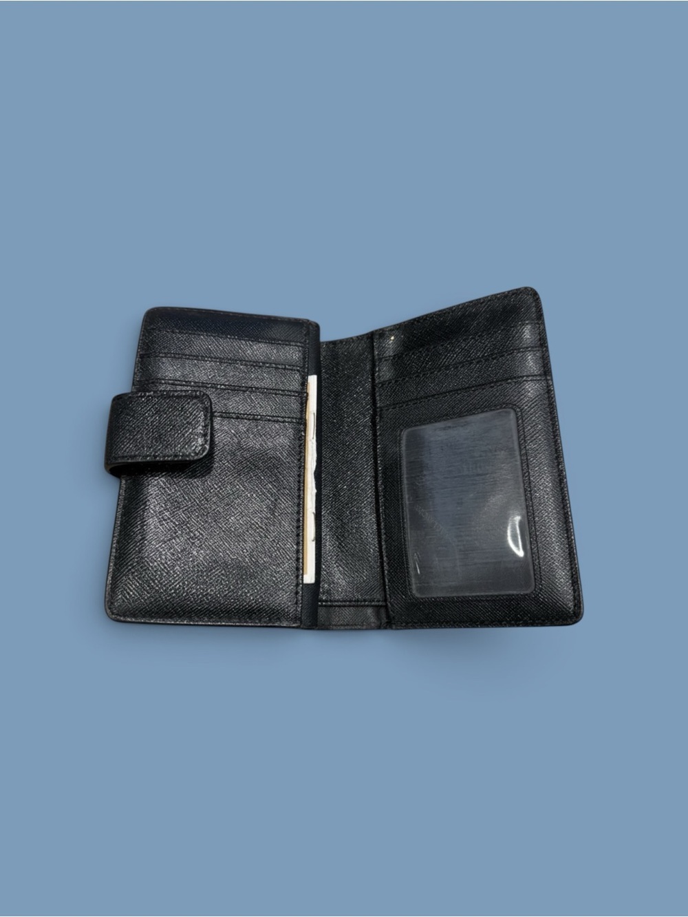 🖤Michael Kors Black Textured Leather Zip
Wallet Snap Closure ID Holder🖤 - Picture 4 of 6
